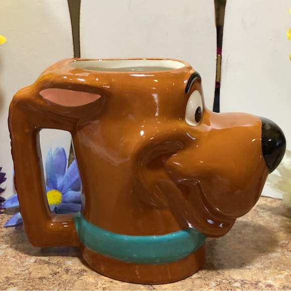 Zak 3D Design Hand-Painted Scooby-Doo Authentic Ceramic Mug W/Ruh-Roh! On Handle - Picture 8 of 9